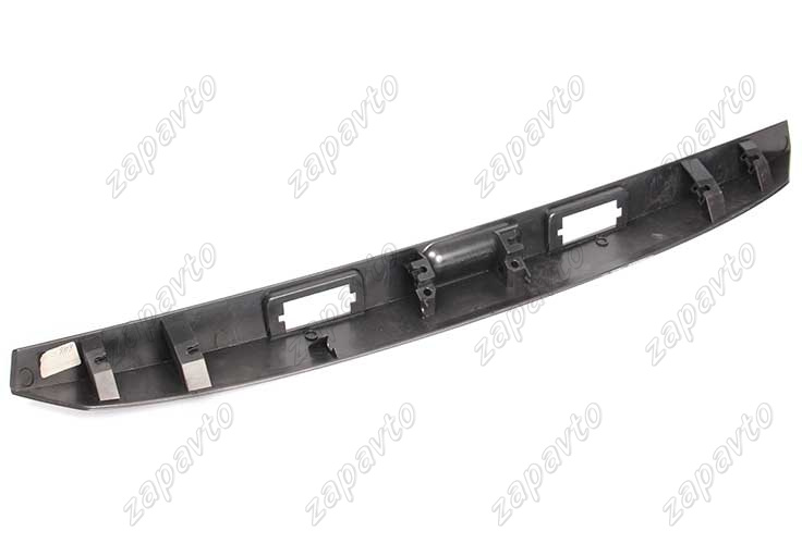 Накладка крышки багажника Веста седан без отверстия под камеру